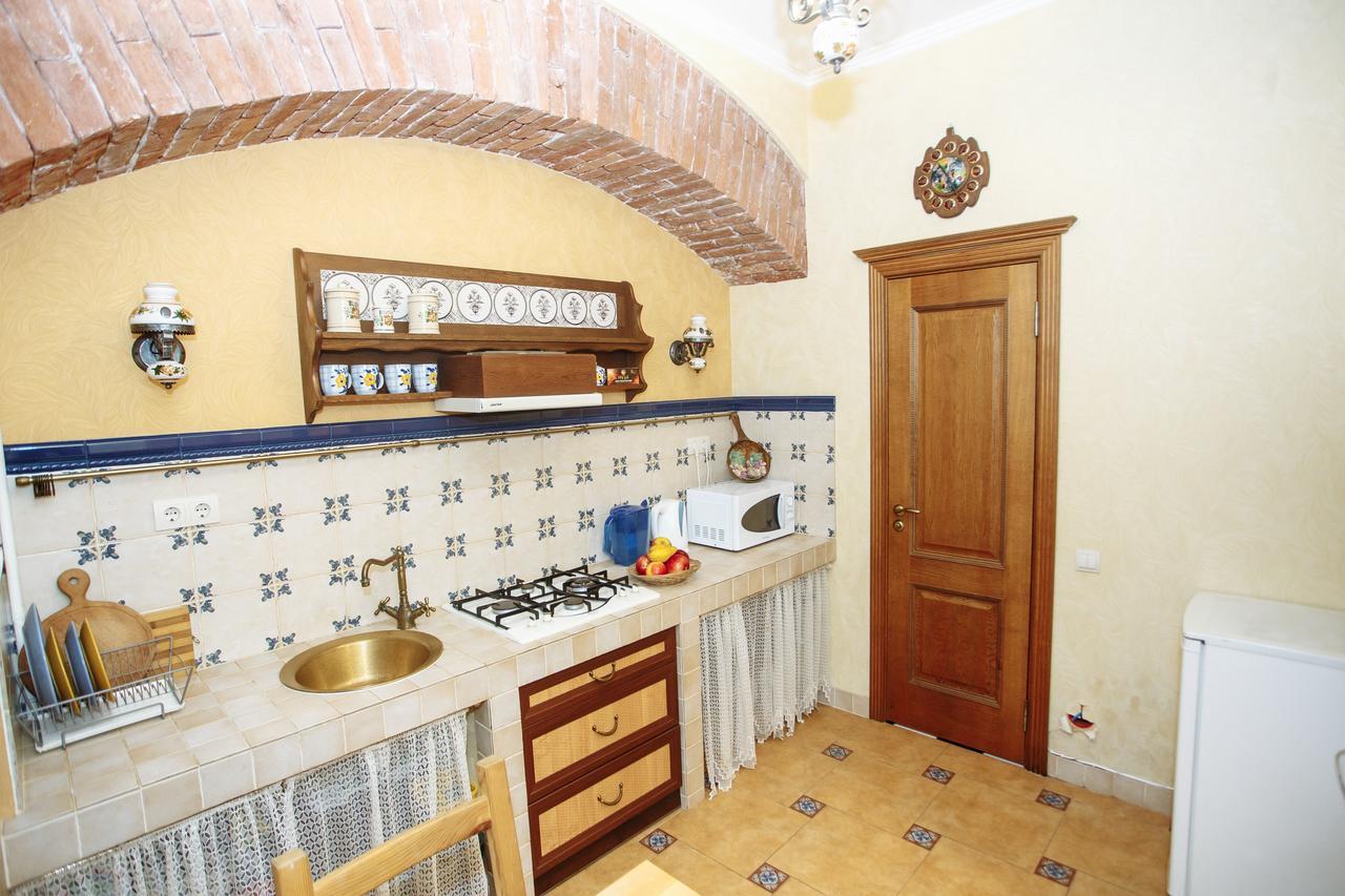 Halytska Appartement Lviv Buitenkant foto