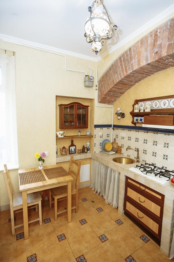 Halytska Appartement Lviv Buitenkant foto